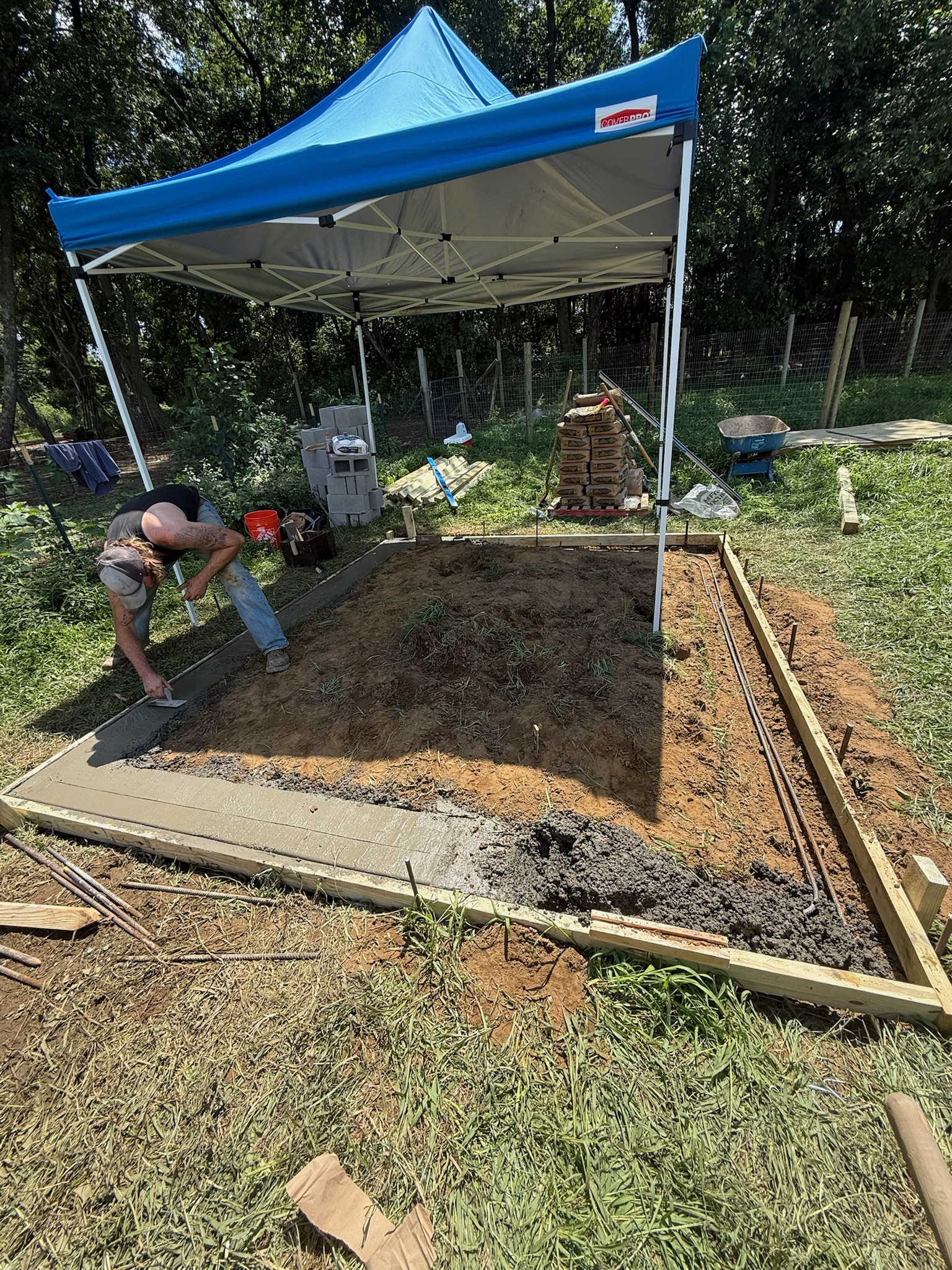 Community Gardenbeds - Photo 2