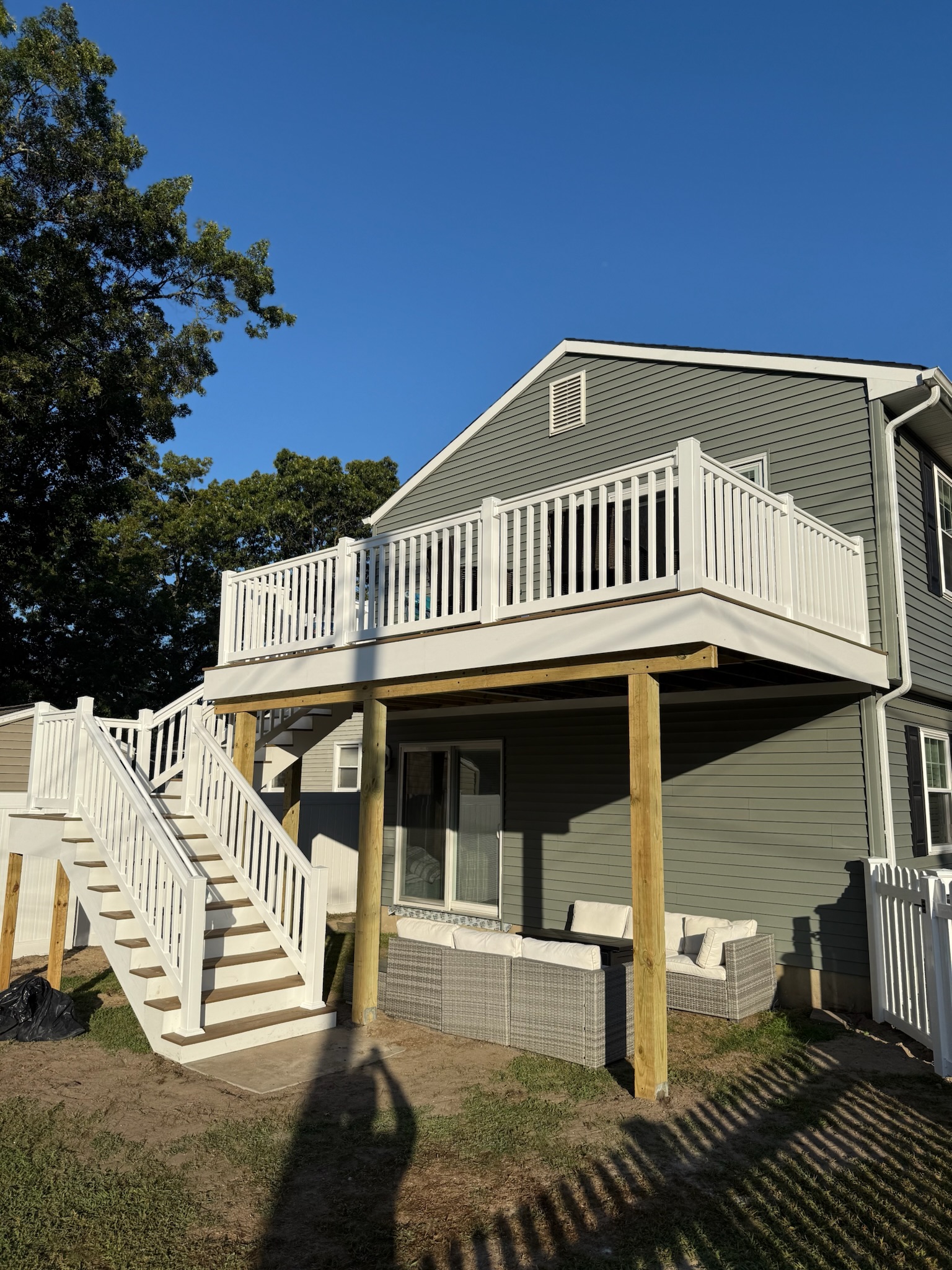 Deck Elevated Yellow - Photo 12