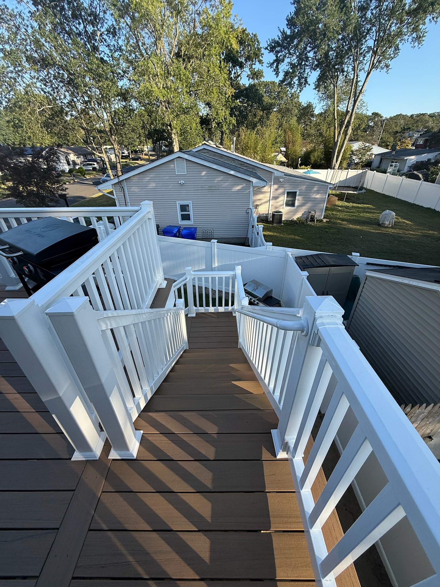 Deck Elevated Yellow - Photo 31