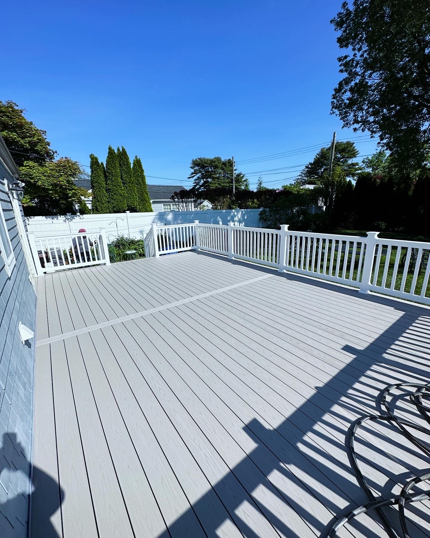 Deck Multilevel Waterview - Photo 2