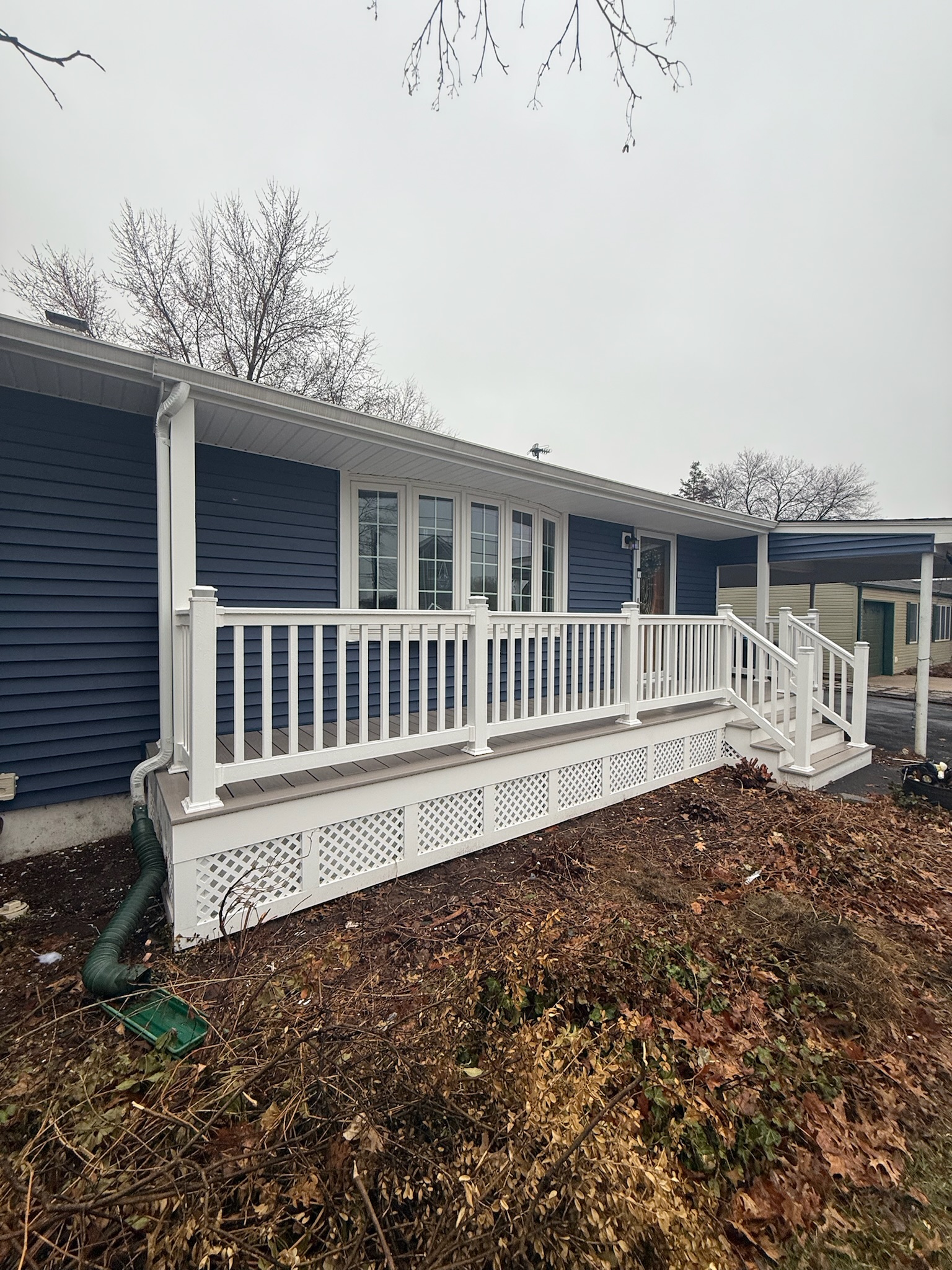 Deck Navyhouse Whitetrim - Photo 3