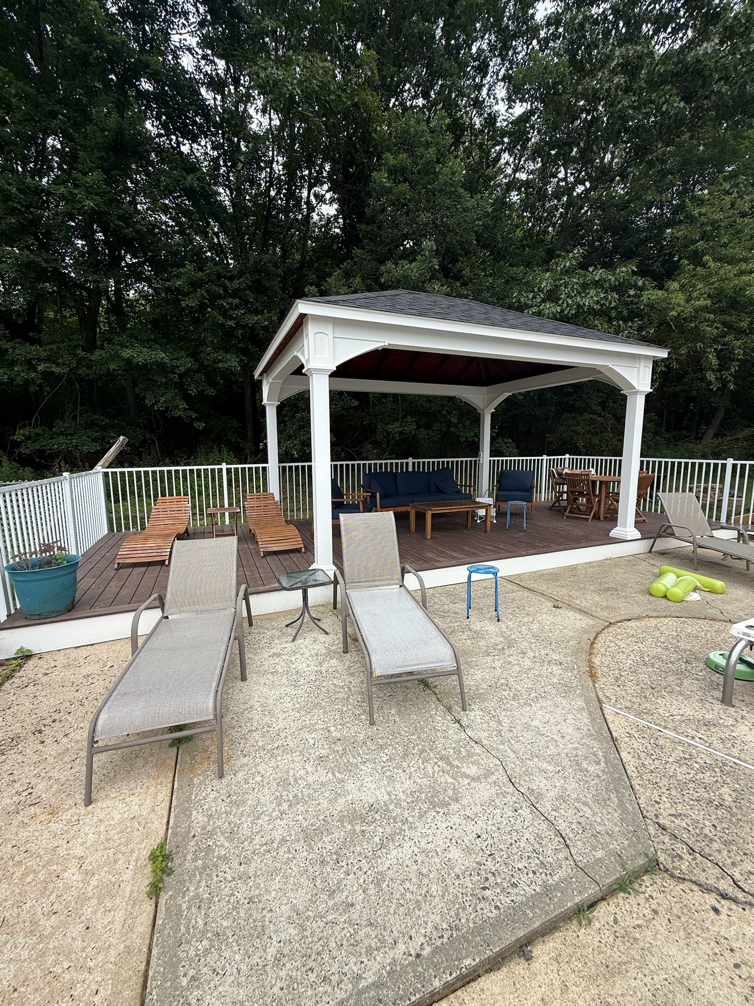 Deck Poolgazebo Complex - Photo 6