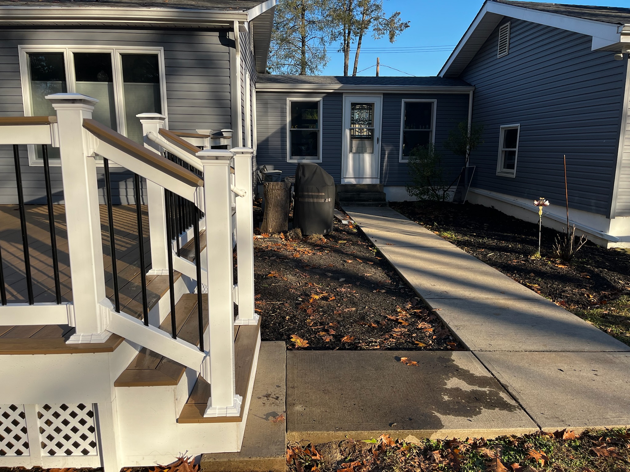 Deck Screenedporch - Photo 37