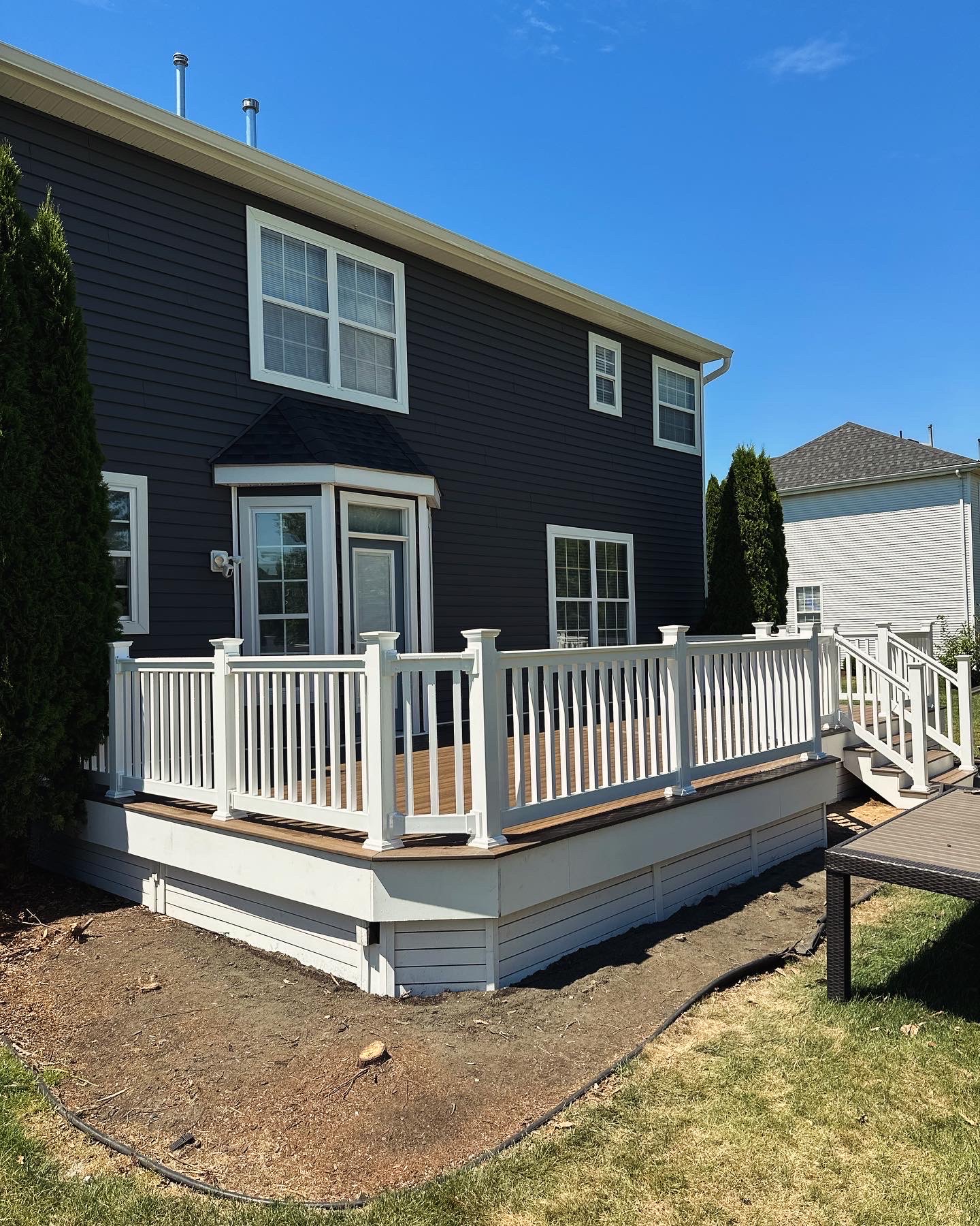 Deck Twostory Modern - Photo 5