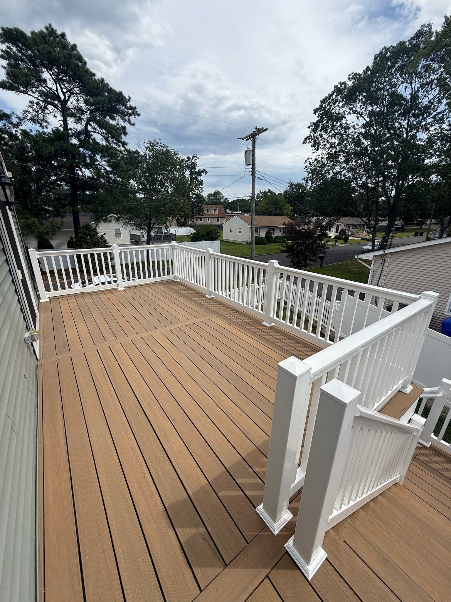 Deck Twostory Whiterailing - Photo 5