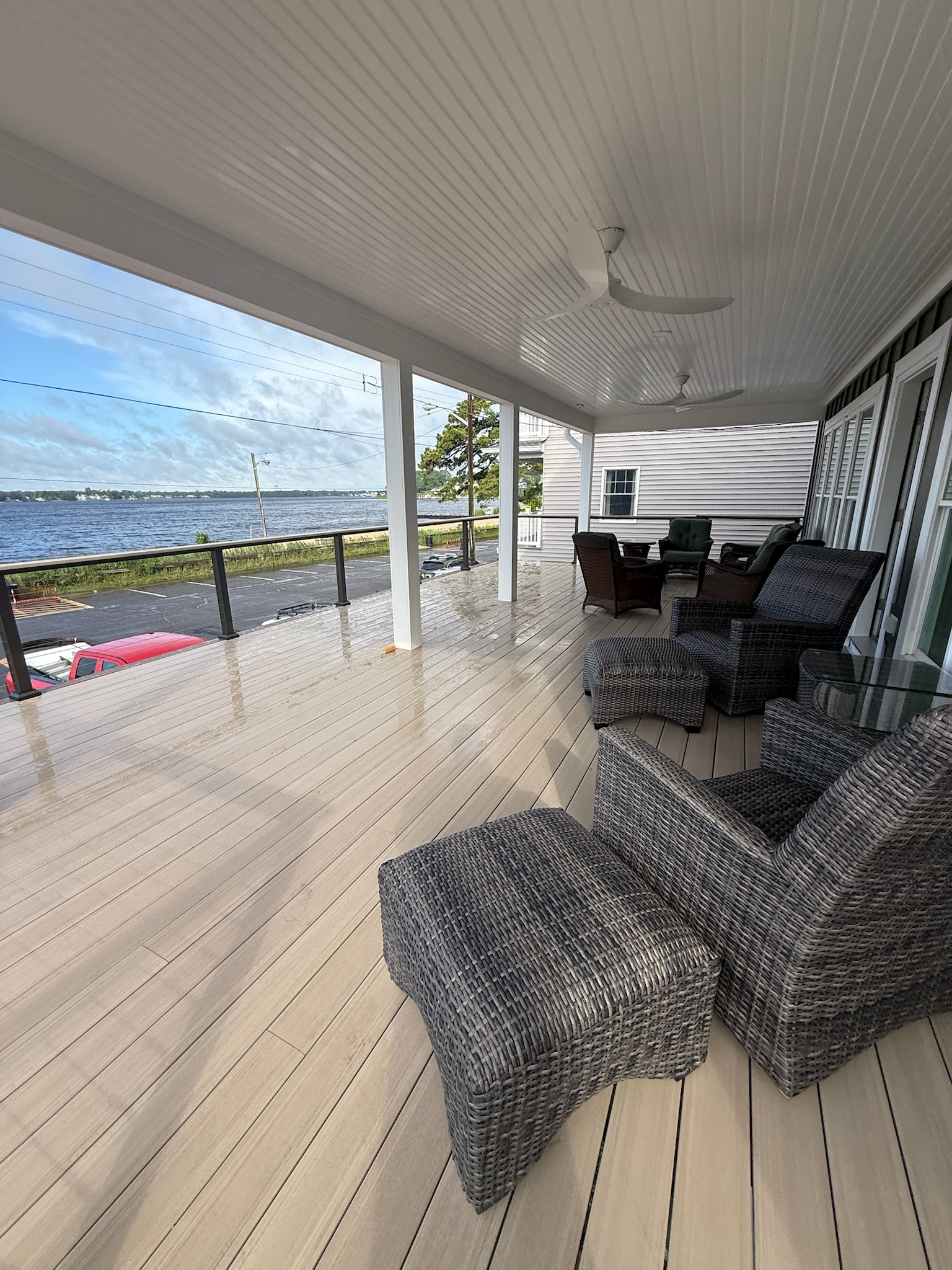 Deck Waterfront Luxuryporch - Photo 10