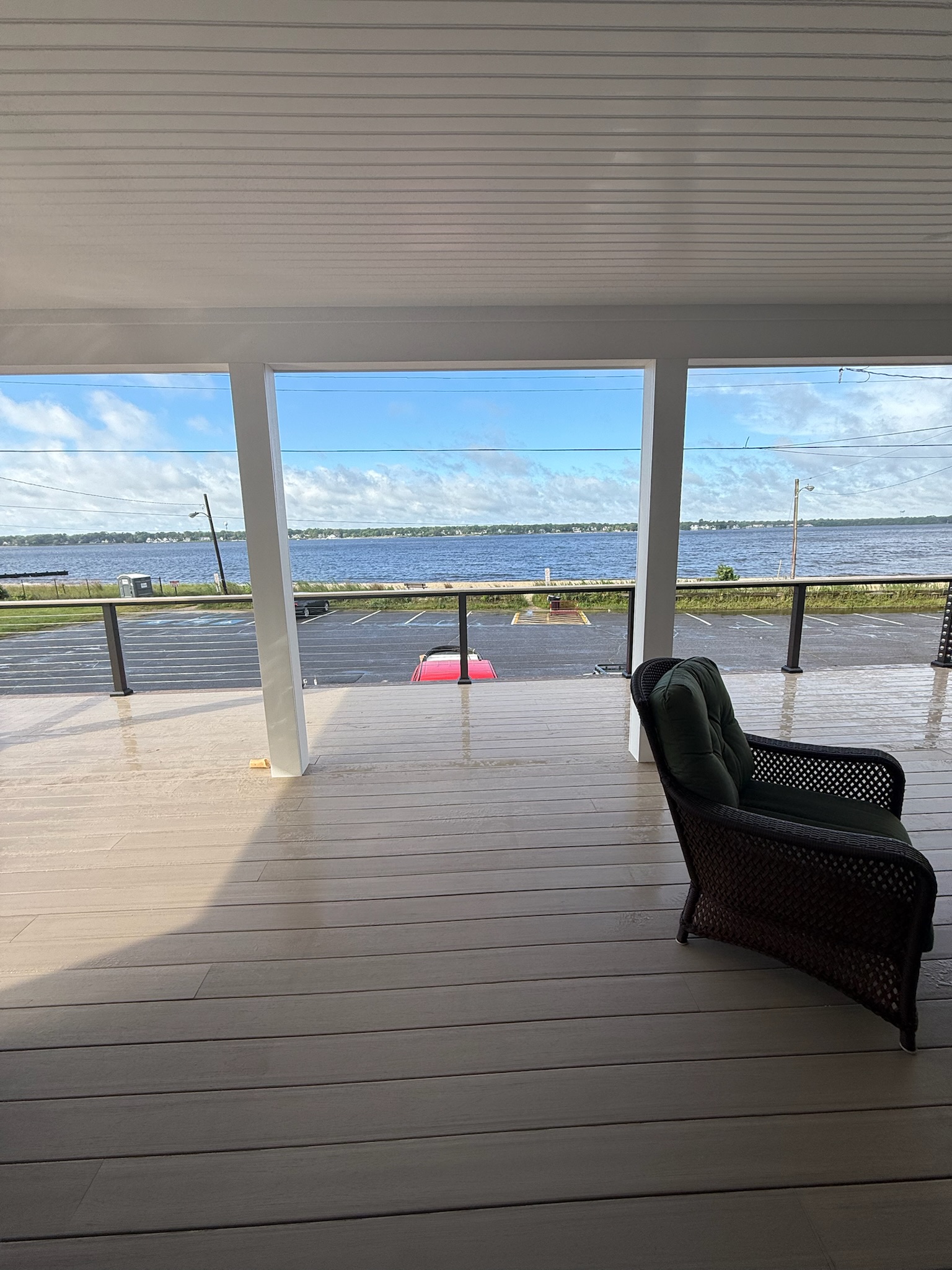 Deck Waterfront Luxuryporch - Photo 11