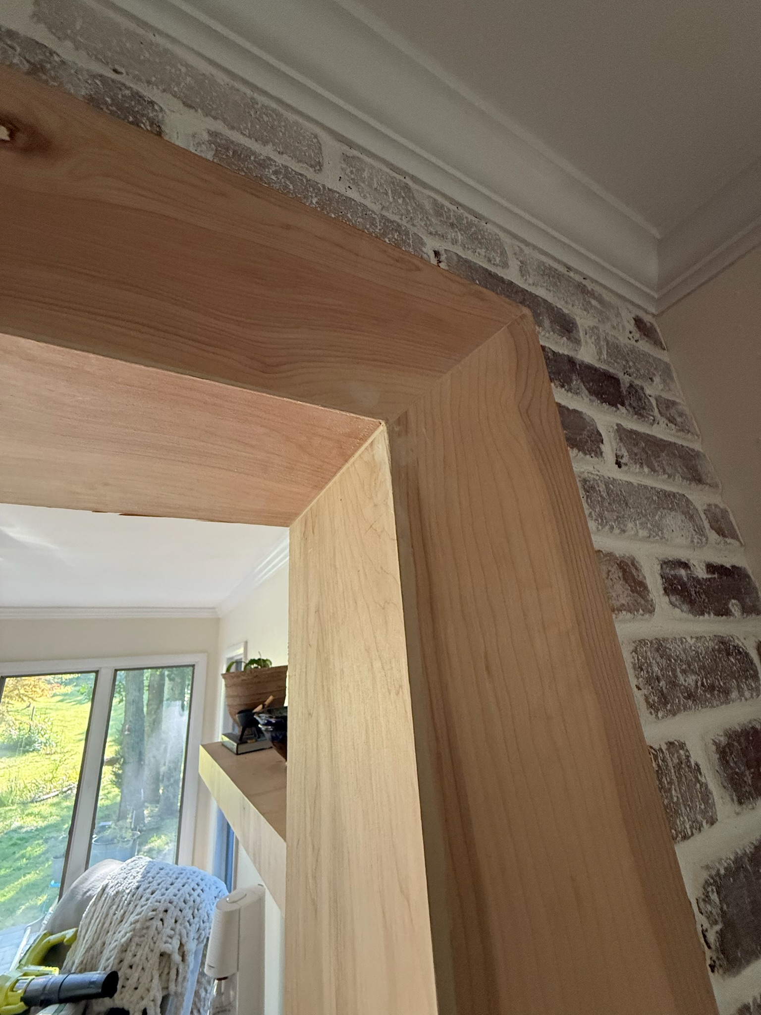 Interior Beamceiling - Photo 2