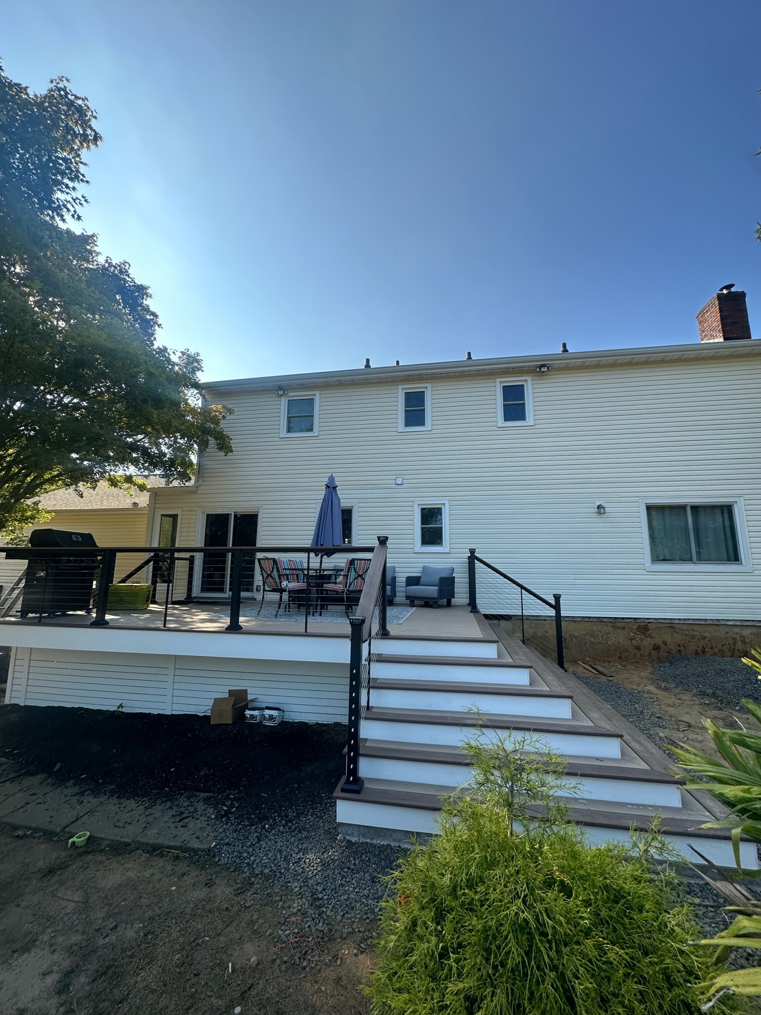 Interior Deckrailing - Photo 2