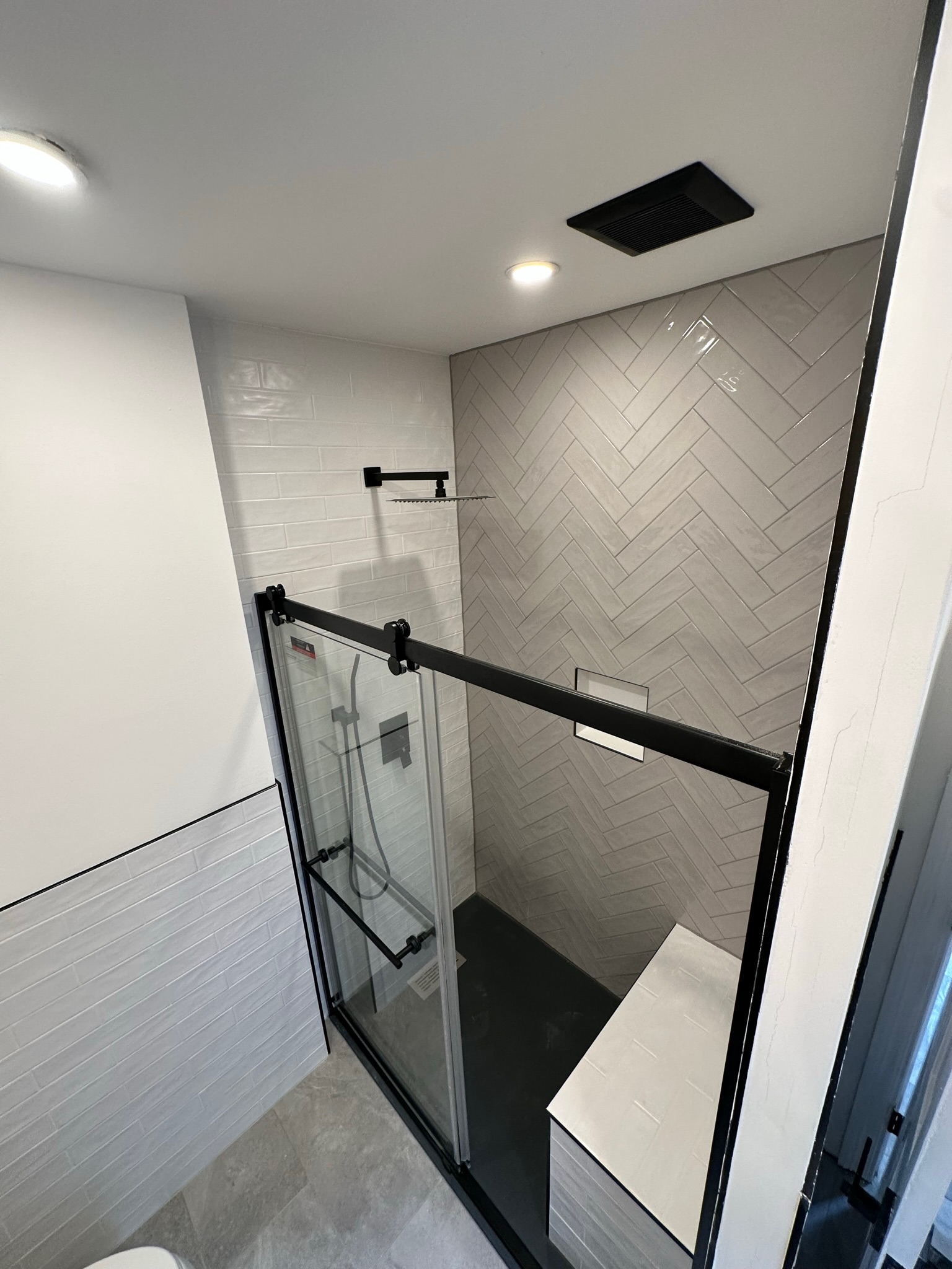 Interior Flooring Fireplace - Photo 13