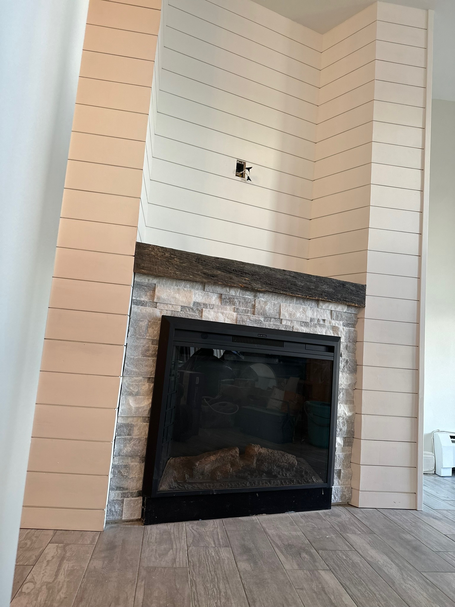 Interior Flooring Fireplace - Photo 14