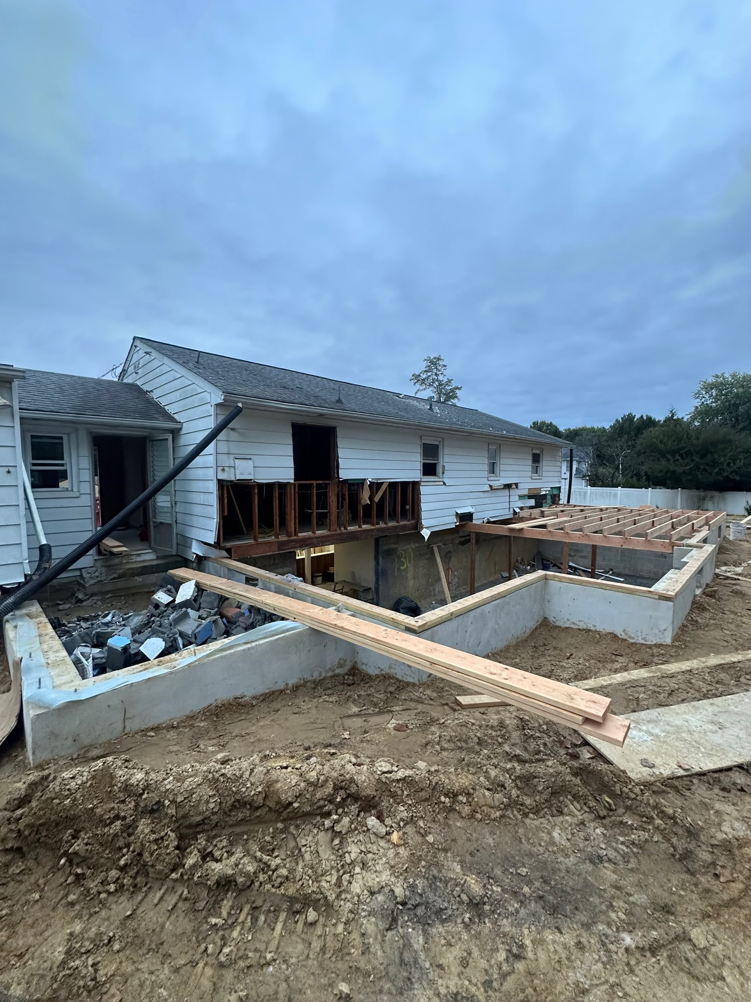 Newhome Framing - Photo 7